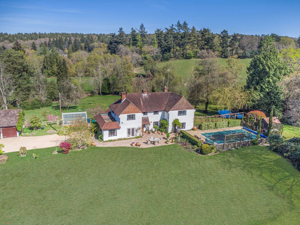 House in Surrey, England 2 - 18054787
