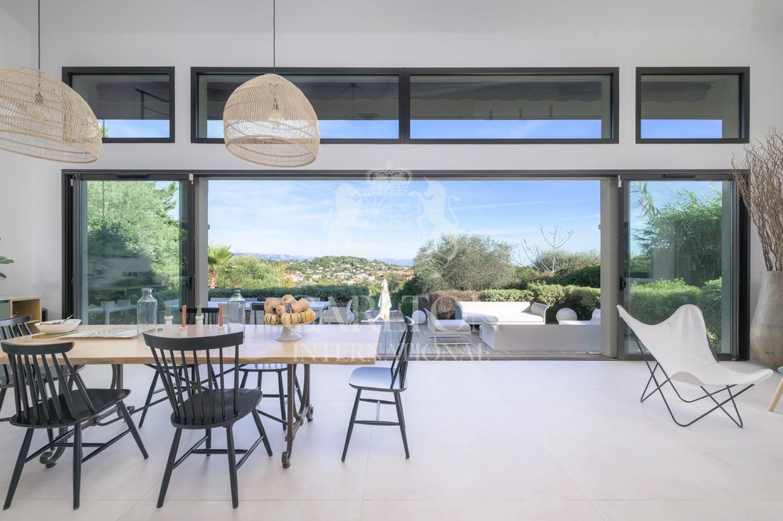 Villa in Valbonne, Provence-Alpes-Côte d'Azur, France 4 - 17668931