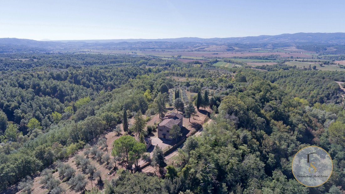 Country House in Historic Center, Perugia, Italy 1 - 18055656