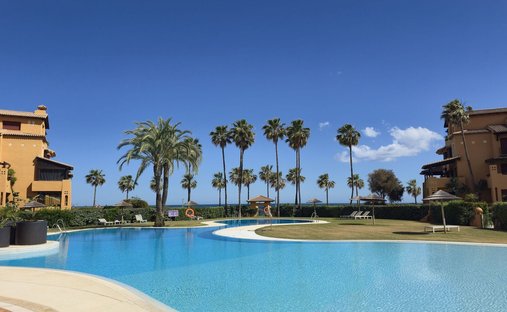 Appartamento a Estepona, Andalusia, Spagna 1