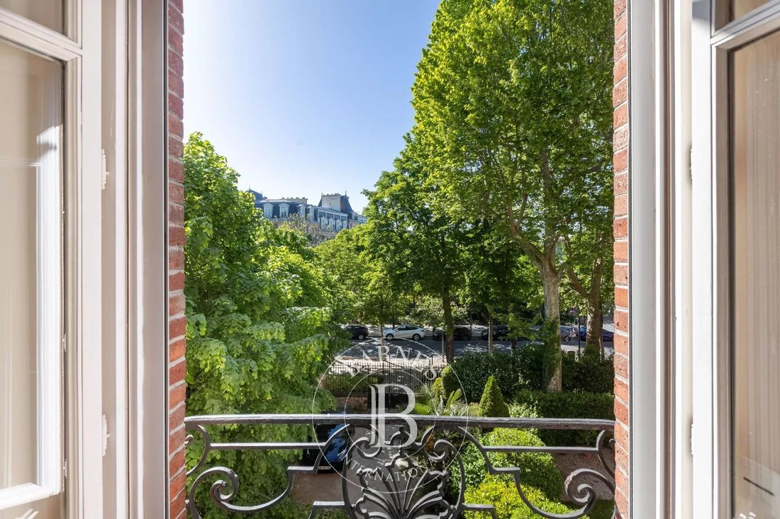 Apartment in La Plaine des Sablons, Neuilly-sur-Seine, France 4 - 18055629