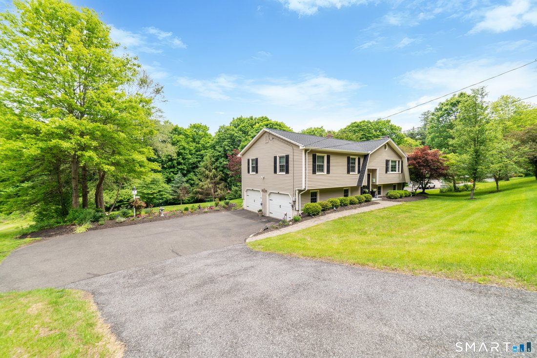 House in Southbury, Connecticut, United States 3 - 18058773