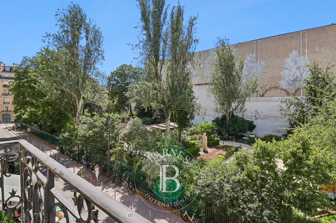 Apartment in Saint Thomas d'Aquin, Paris 7e Arrondissement, Paris 5 - 18055212