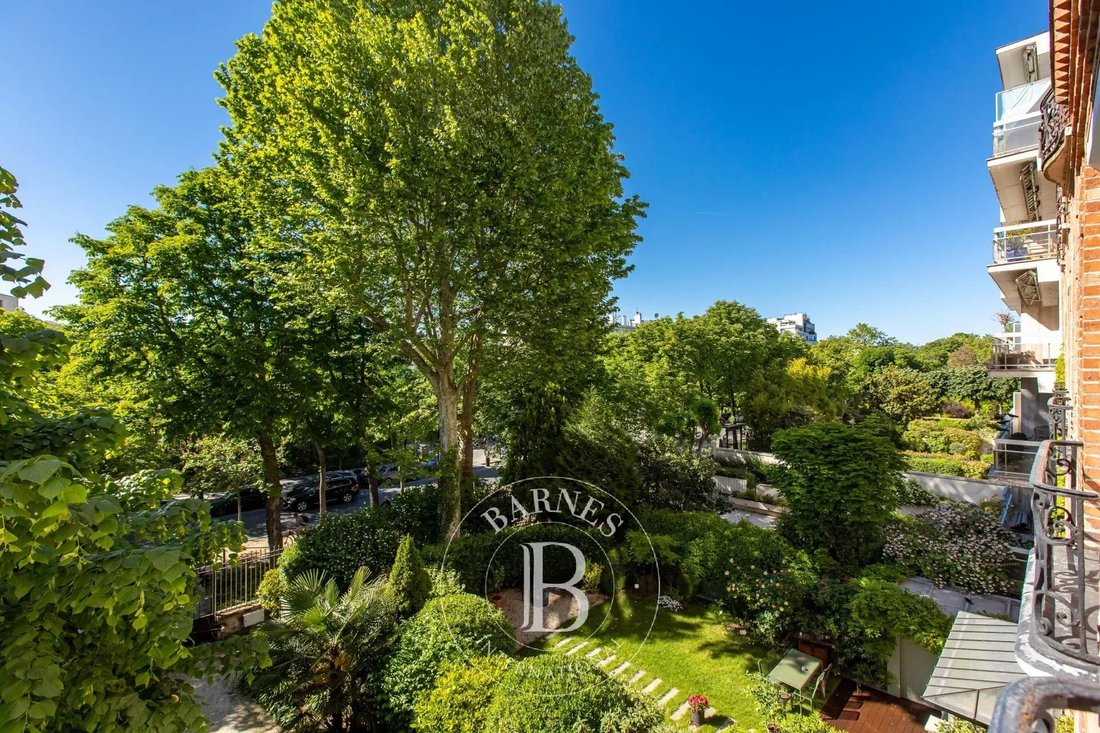 Apartment in La Plaine des Sablons, Neuilly-sur-Seine, France 1 - 18055629