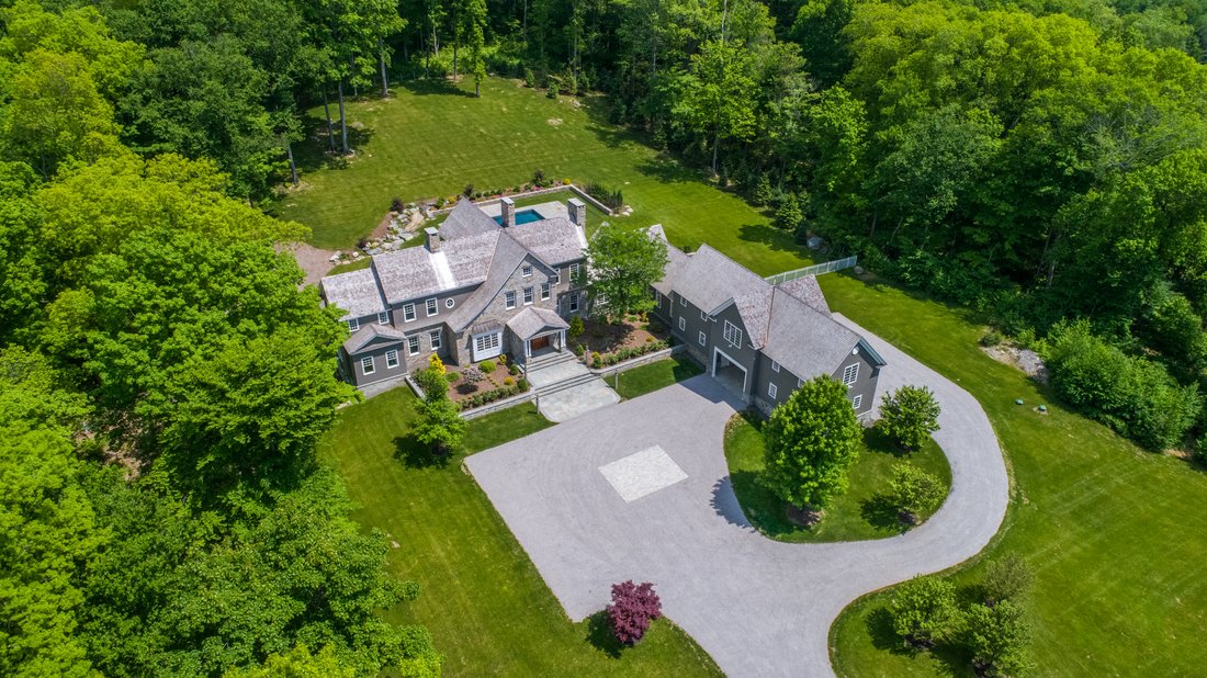 House in Washington, Connecticut, United States 2 - 18055074