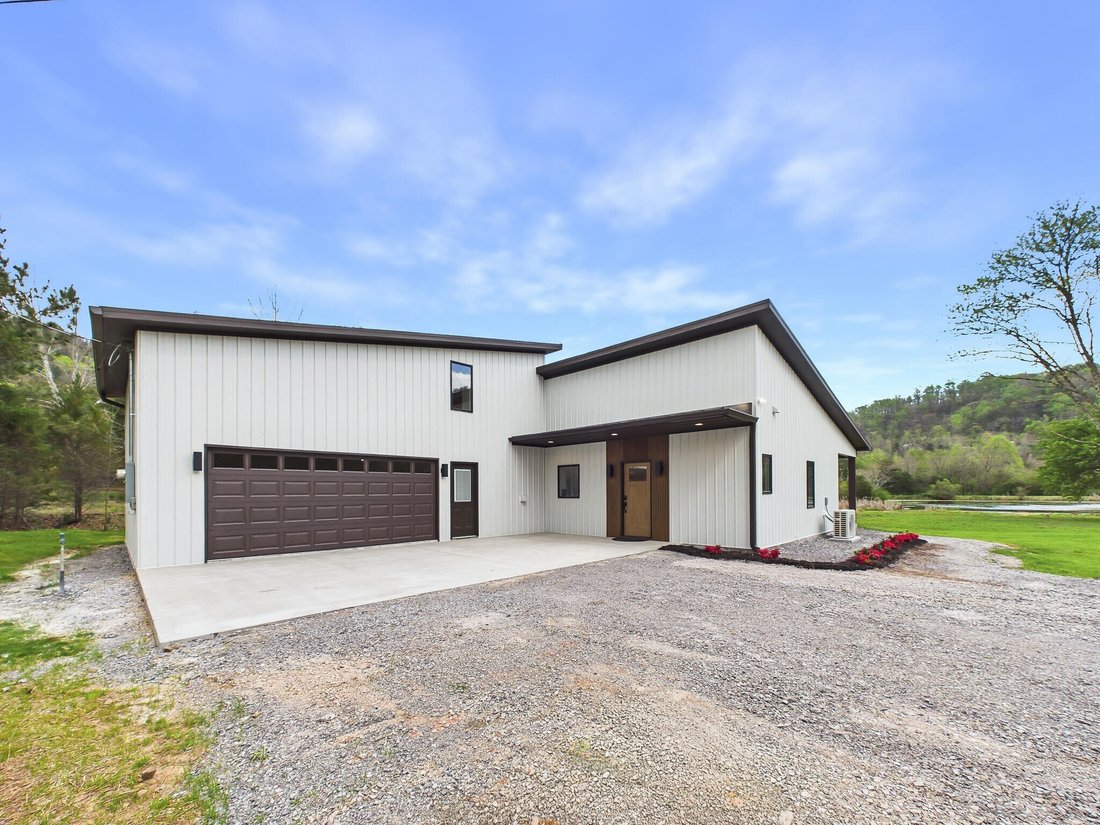 House in Tellico Plains, Tennessee, United States 2 - 18057914