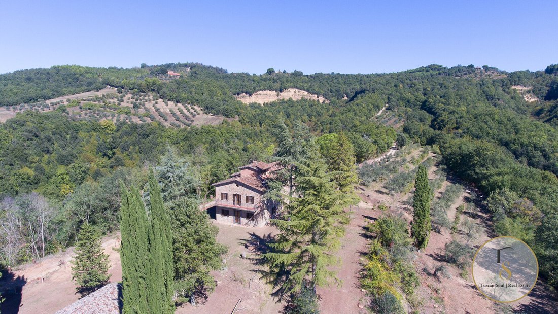 Country House in Historic Center, Perugia, Italy 4 - 18055656