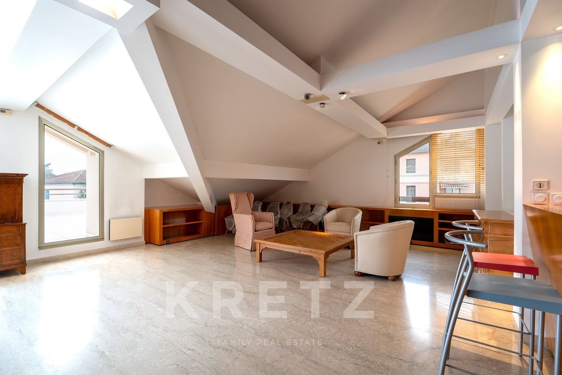 Apartment in Plateau de la Croix Rousse-Saône, Lyon 4e Arrondissement, Lyon 4 - 18055322