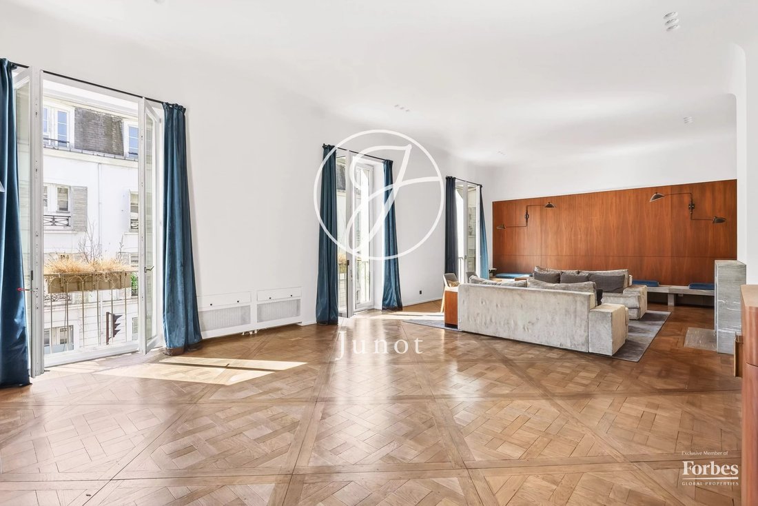 Apartment in Saint James-Delabordère, Neuilly-sur-Seine, France 3 - 18055673