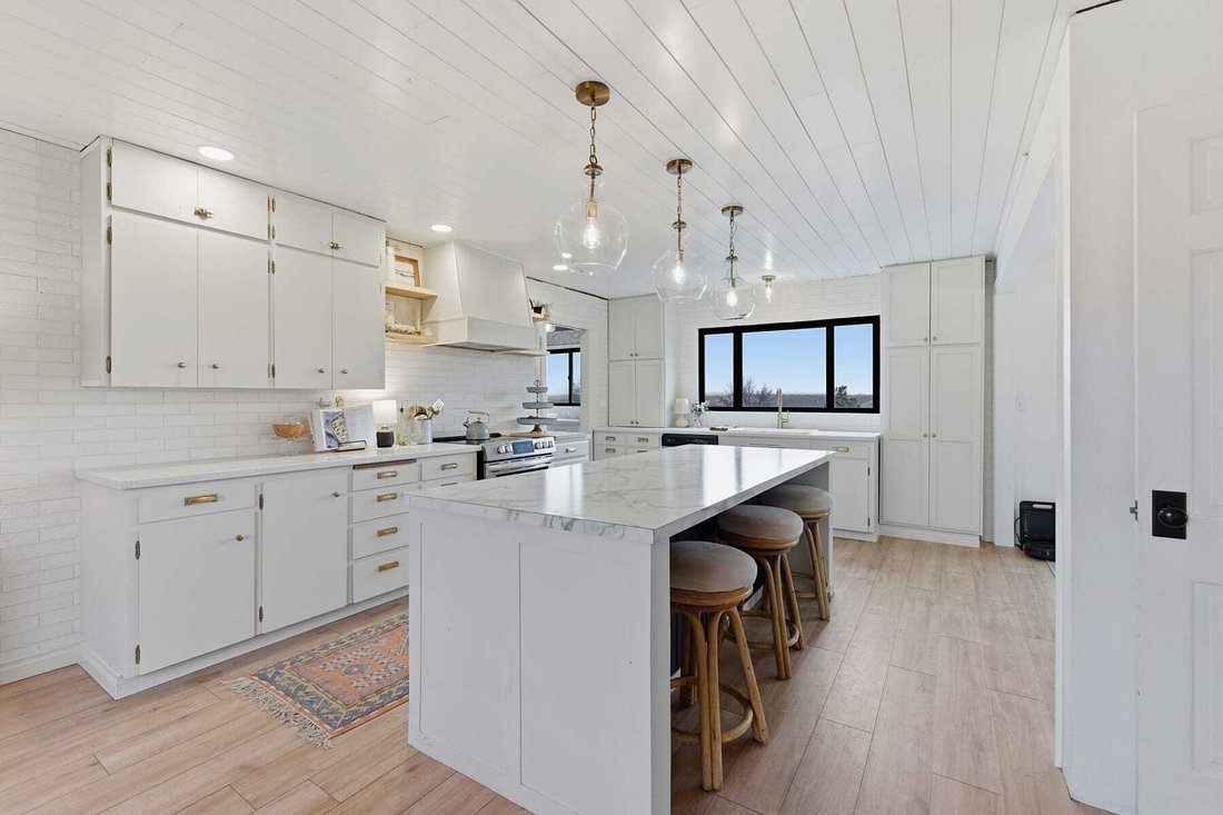 House in Madras, Oregon, United States 1 - 18056130