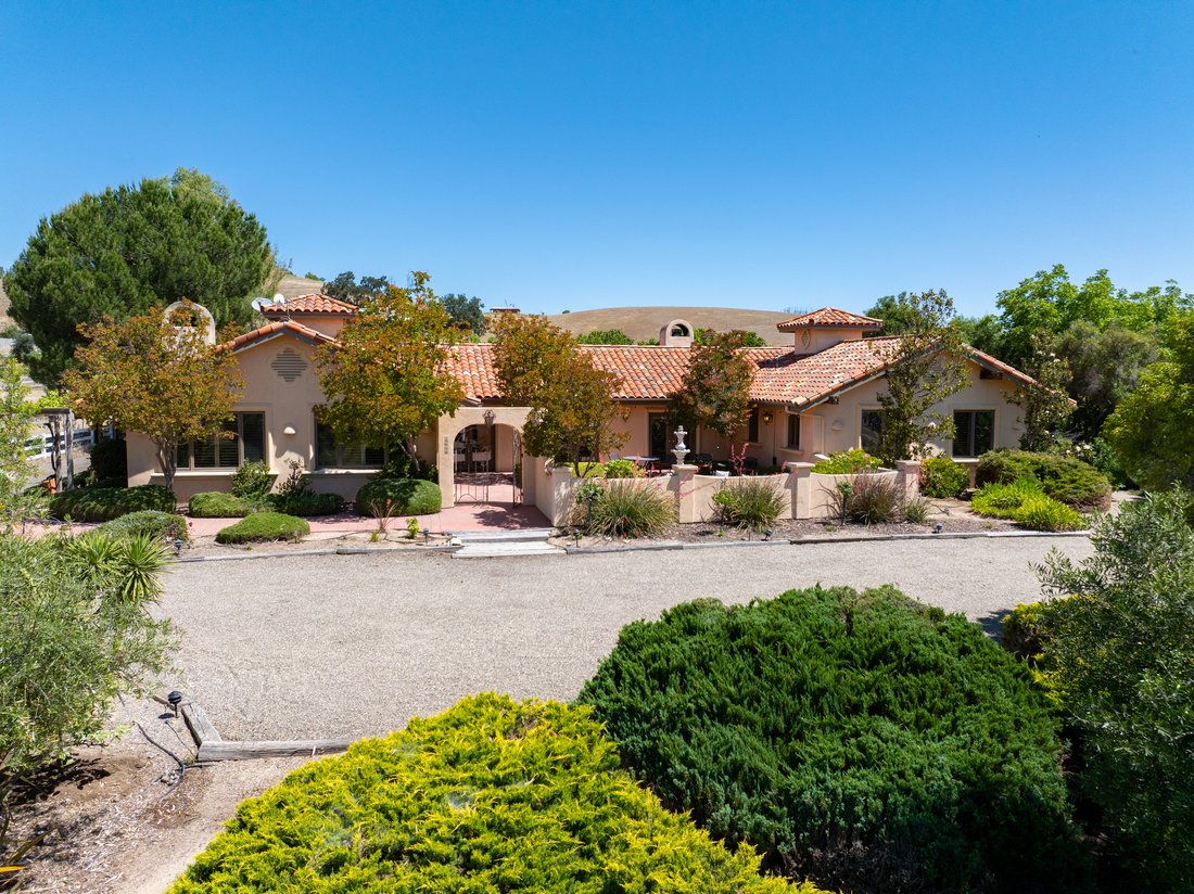 Paso Robles, California, United States 2 - 18056124