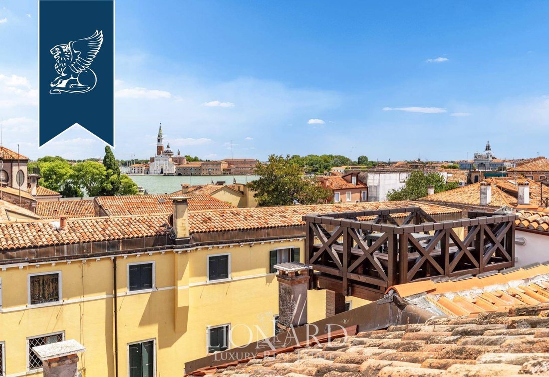 Apartment in Dorsoduro, Venice, Italy 3 - 18031375