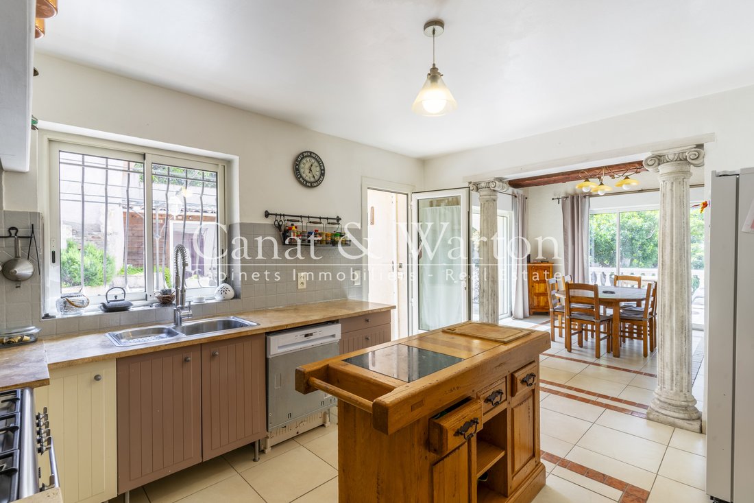 Villa in Sud, Cavalaire-sur-Mer, France 5 - 17899712