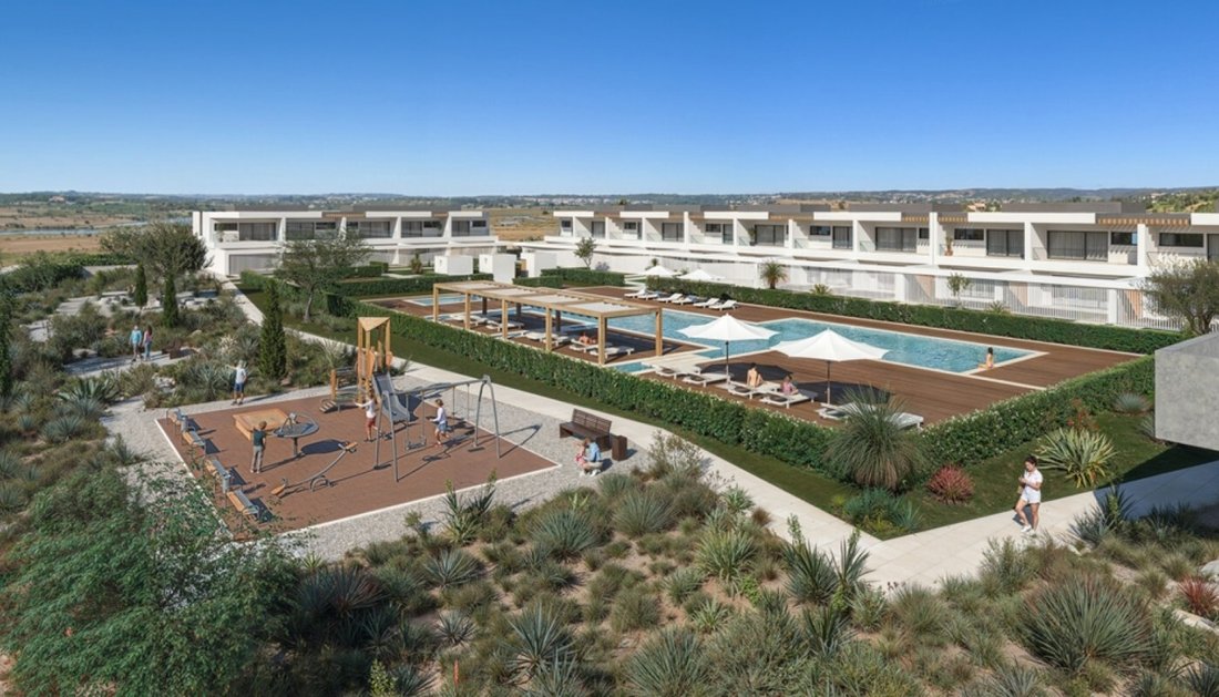 Villa in Mexilhoeira Grande, Algarve, Portugal 1 - 12799138