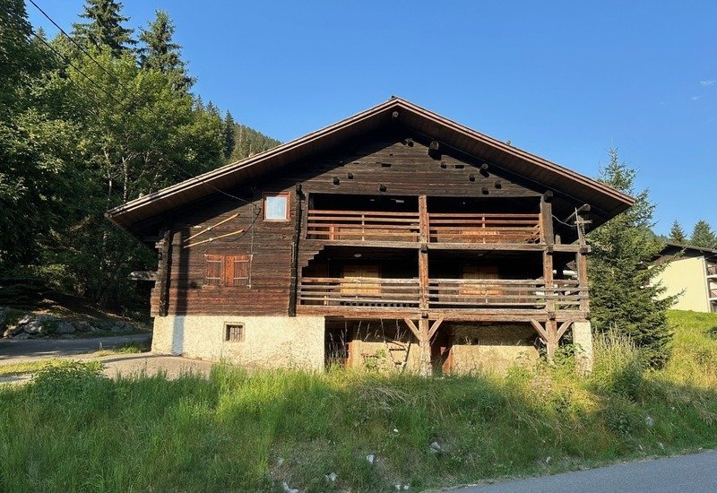 Chalet in La Clusaz, Auvergne-Rhône-Alpes, France 1 - 16120696