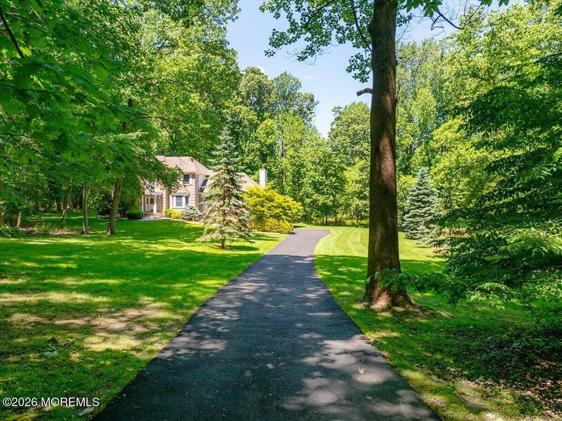 House in Colts Neck, New Jersey, United States 4 - 18056630
