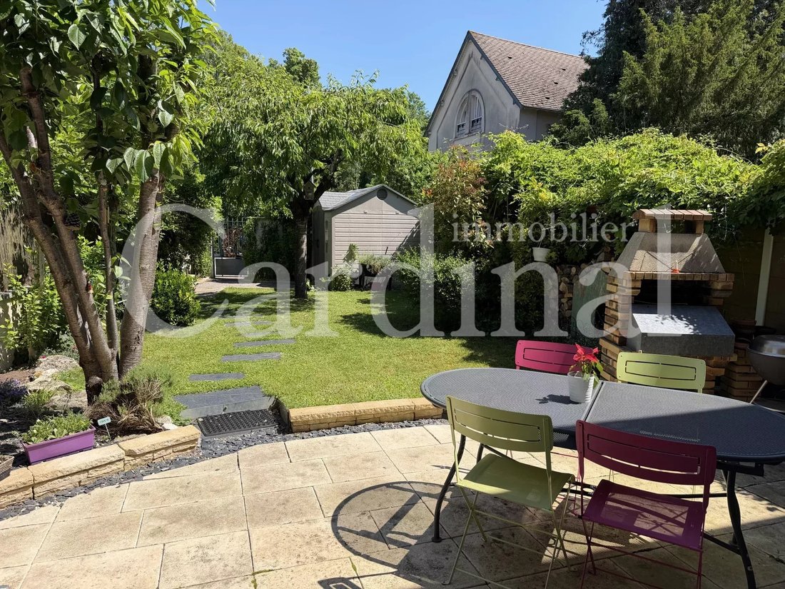 House in Villepreux, Ile-de-France, France 2 - 18054680