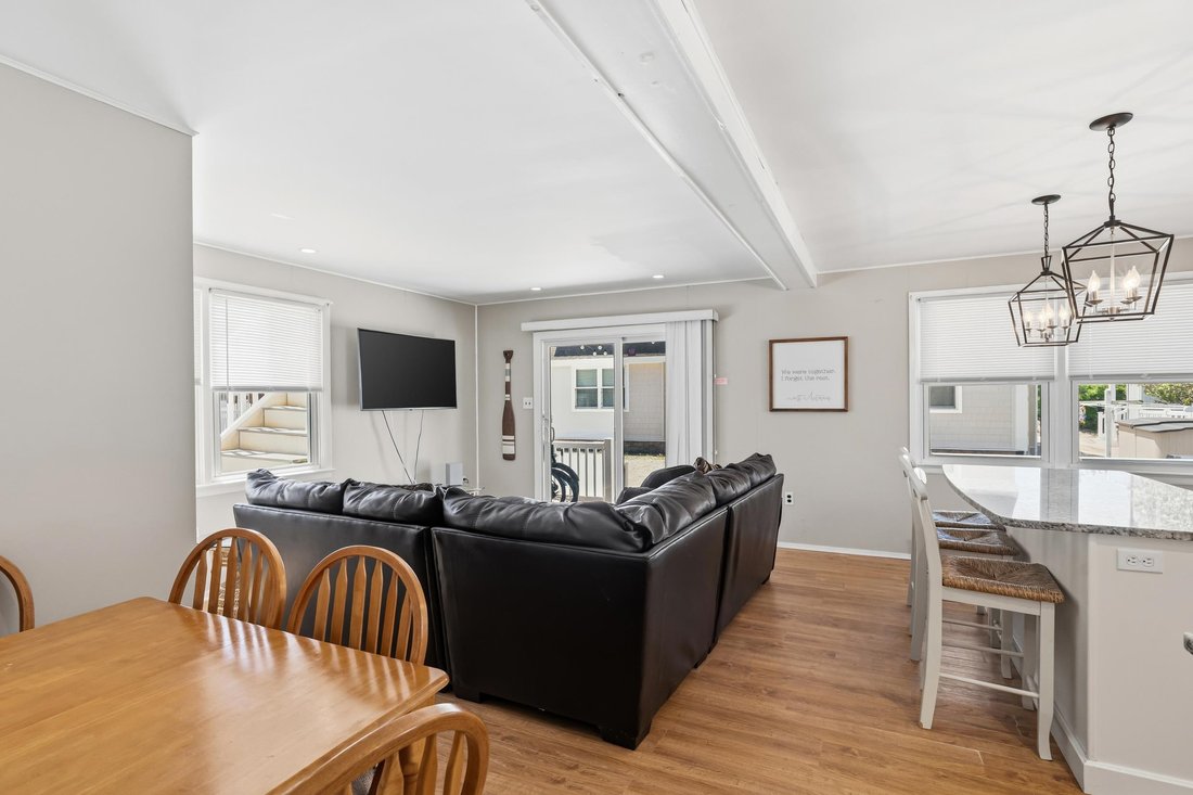 Condo in Sea Isle City, New Jersey, United States 2 - 18057838