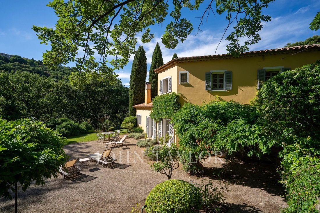Estate in Gassin, Provence-Alpes-Côte d'Azur, France 2 - 18054987