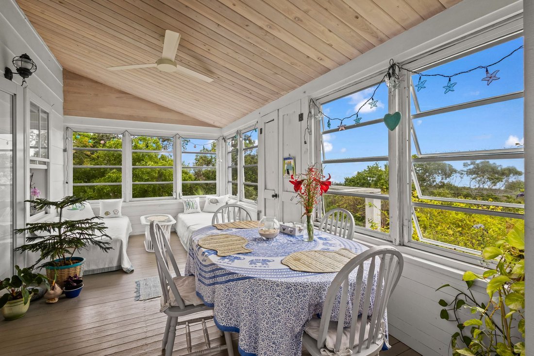 House in Governor's Harbour, The Bahamas 1 - 18055756