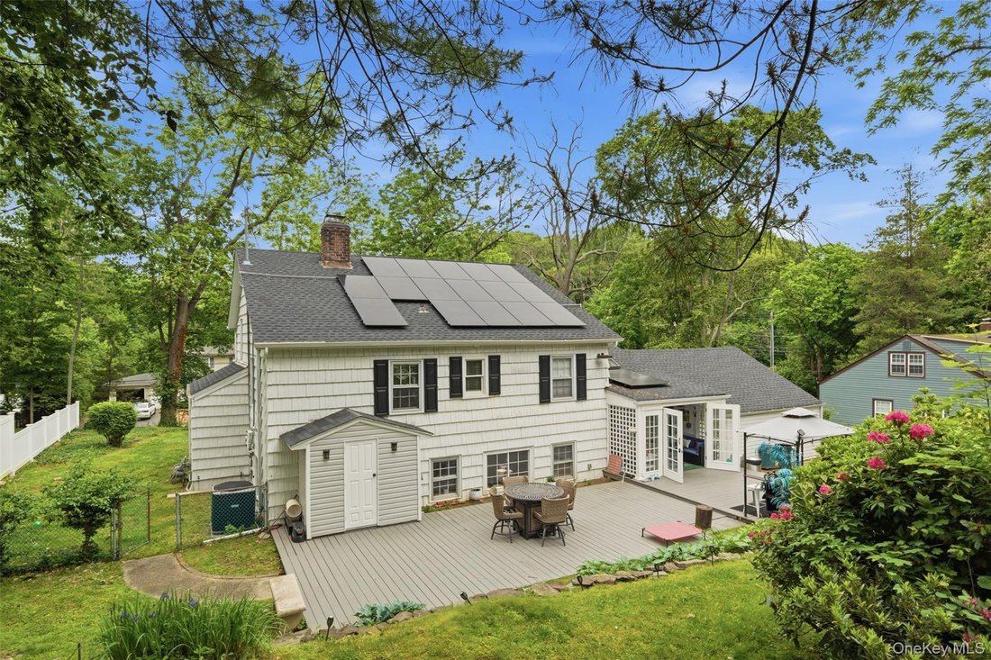 House in Halesite, New York, United States 5 - 18058375