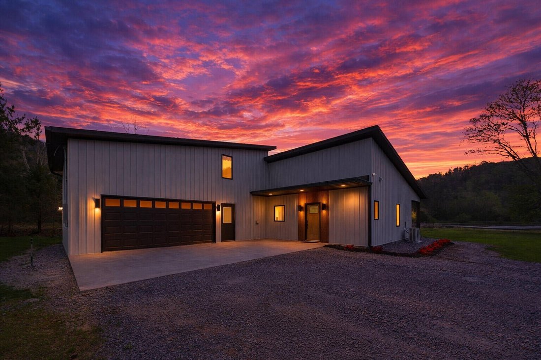 House in Tellico Plains, Tennessee, United States 3 - 18057914