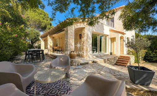 Villa in Les Issambres, Roquebrune-sur-Argens, France 1
