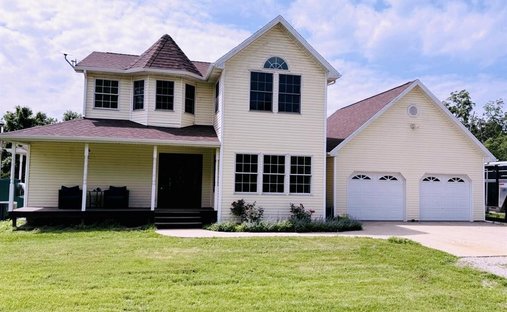 House in Richland, Missouri, United States 1