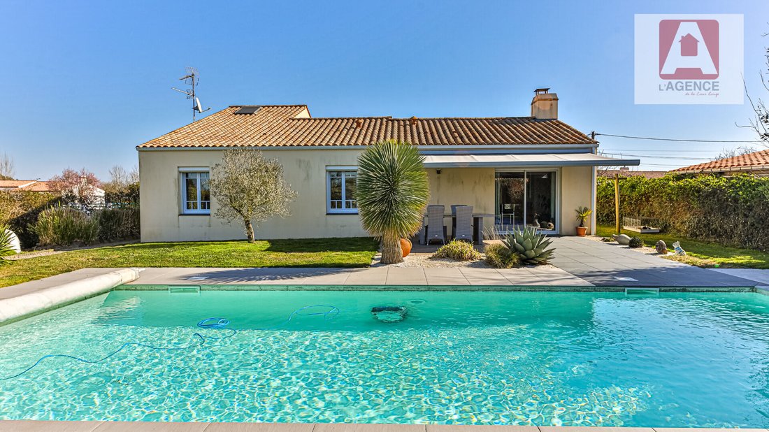 Villa in Le Fenouiller, Pays de la Loire, France 2 - 18055845