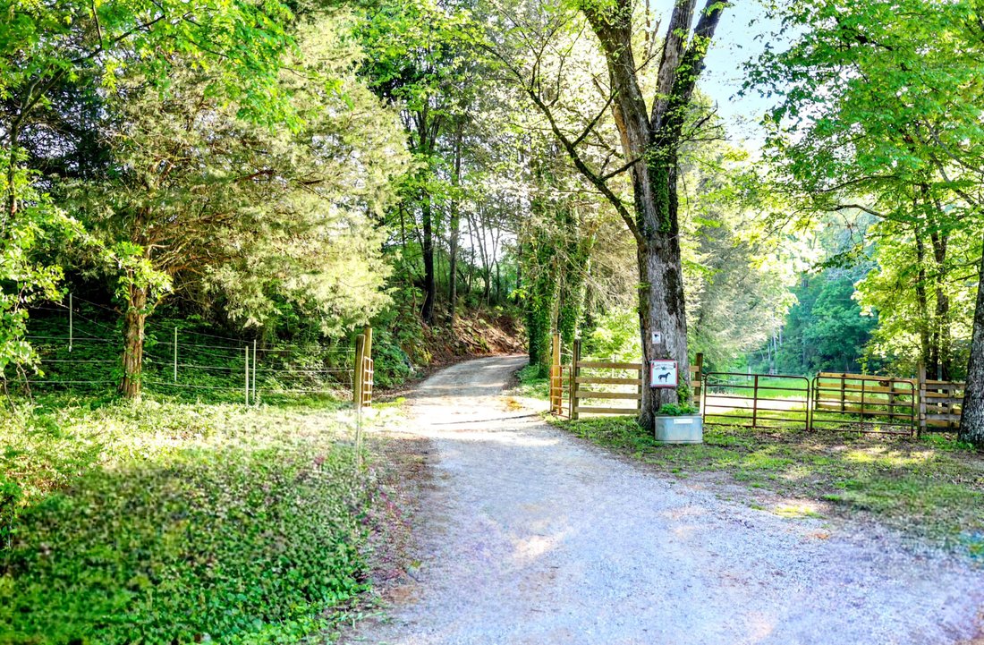 House in Sale Creek, Tennessee, United States 5 - 18057362