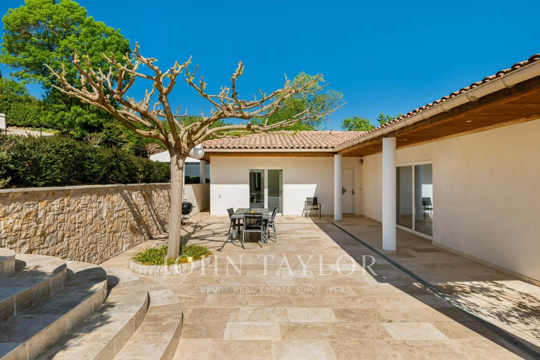 House in Grasse, Provence-Alpes-Côte d'Azur, France 4 - 18055646