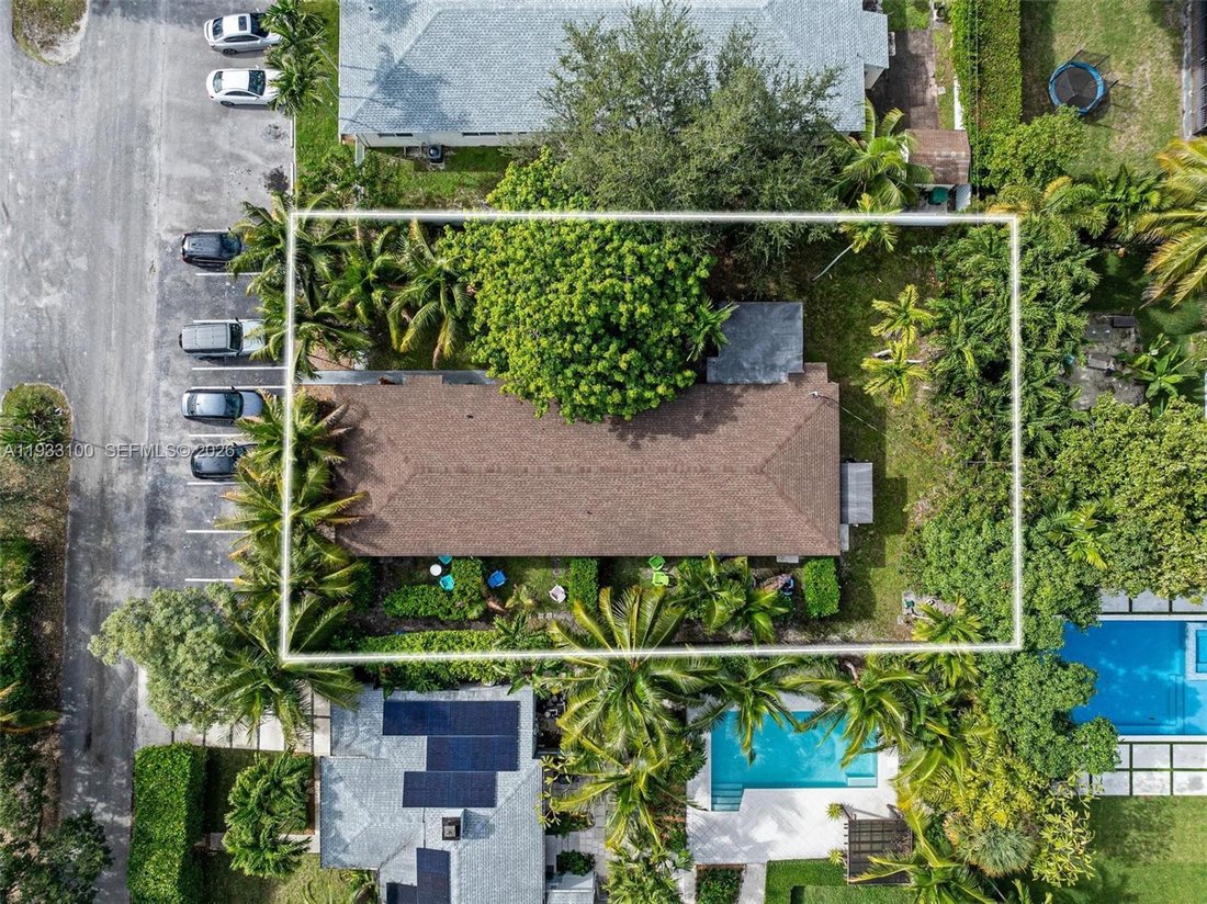 Miami, Florida, United States 1 - 16843597