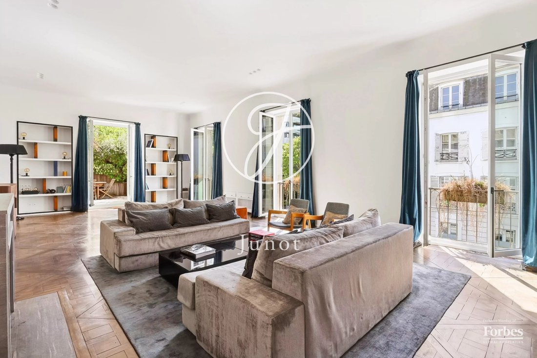 Apartment in Saint James-Delabordère, Neuilly-sur-Seine, France 2 - 18055673