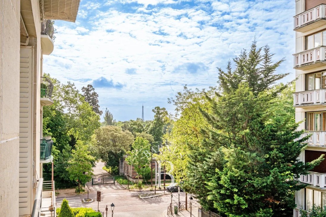 Apartment in Saint James-Général Koenig, Neuilly-sur-Seine, France 1 - 18055614