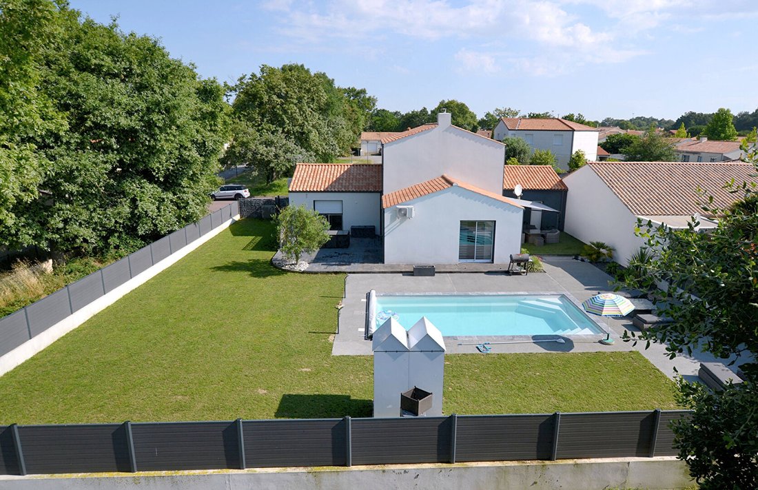 Villa in La Chapelle-Achard, Les Achards, France 1 - 18059226