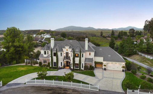 House in Winchester, California, United States 1