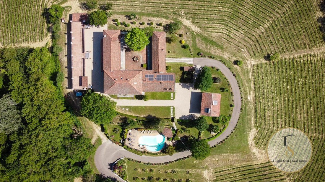 Villa in Center, Asti, Piedmont 3 - 18055717