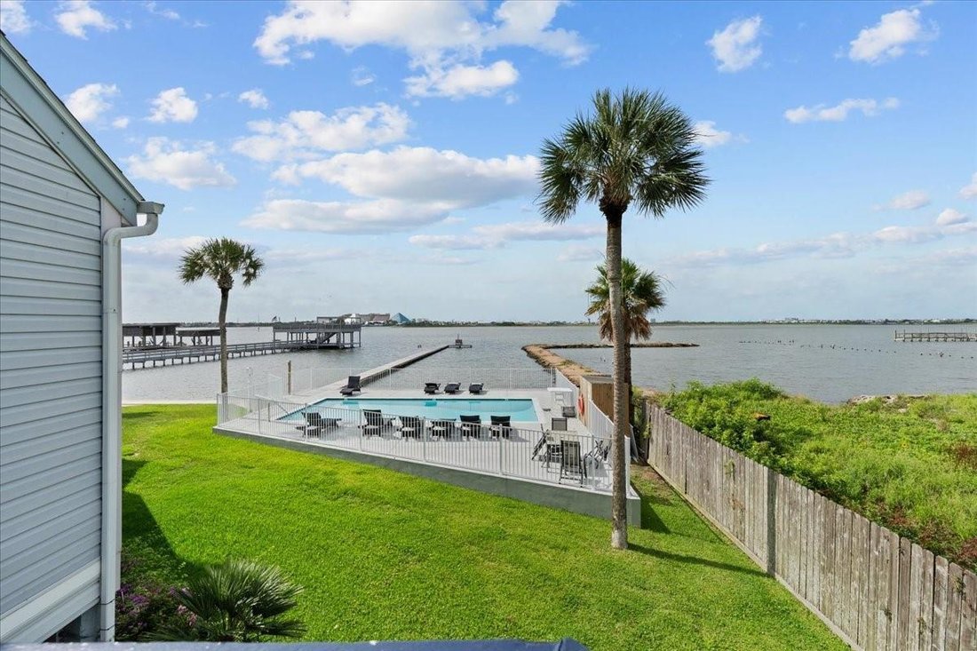 Townhouse in Galveston, Texas, United States 3 - 18057248