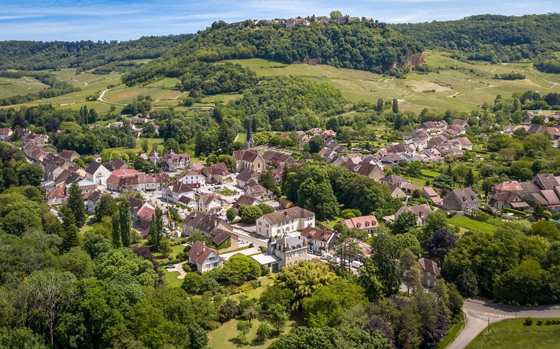 Villa in Chateau-Chalon, Bourgogne – Franche-Comté, France 3 - 18055848