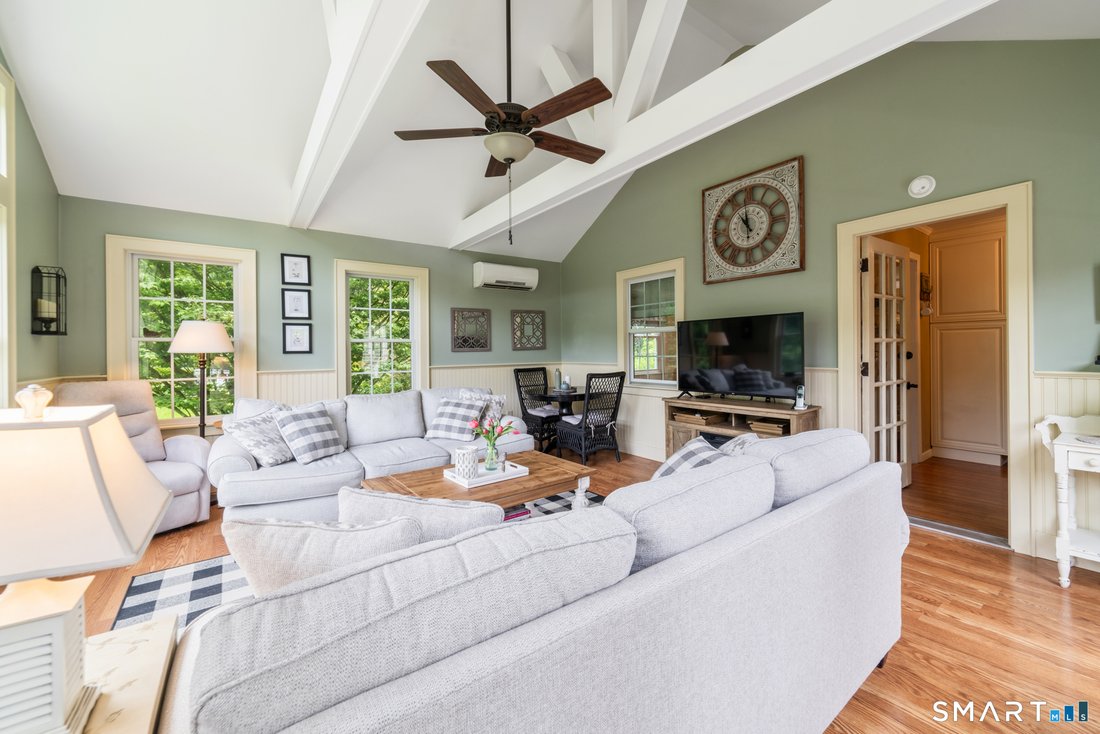 House in Southbury, Connecticut, United States 4 - 18058773
