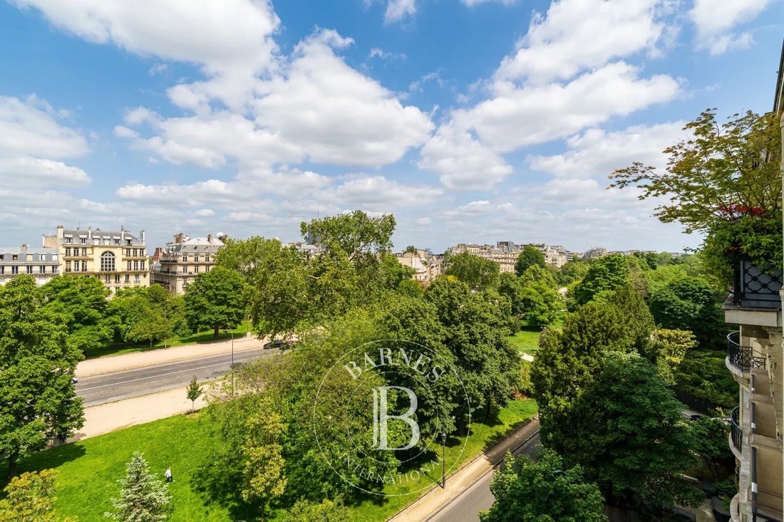 Apartment in Porte Dauphine, Paris 16e Arrondissement, Paris 5 - 18055509