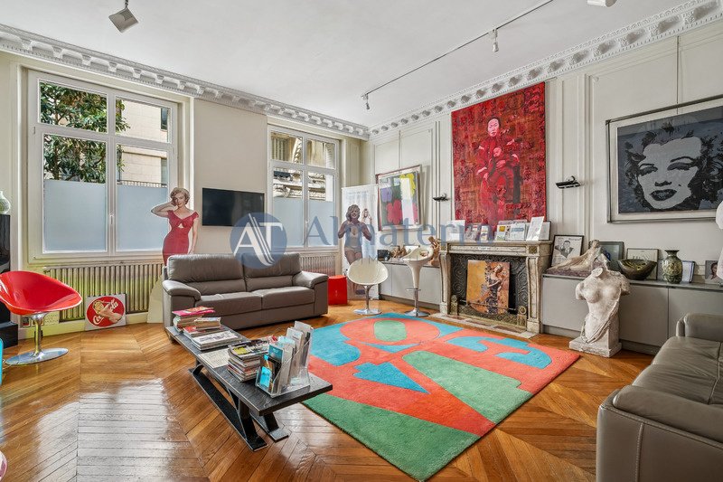 Apartment in Lorette-Martyrs, Paris 9e Arrondissement, Paris 1 - 18055084