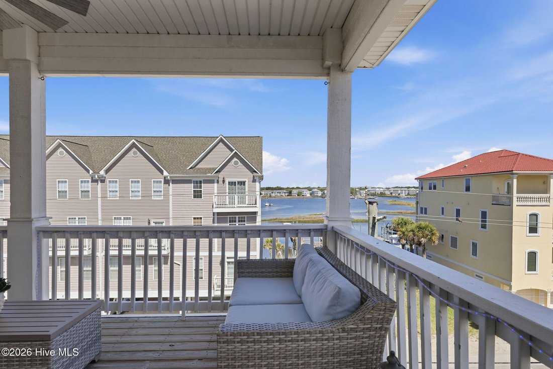 Condo in Carolina Beach, North Carolina, United States 5 - 18058157