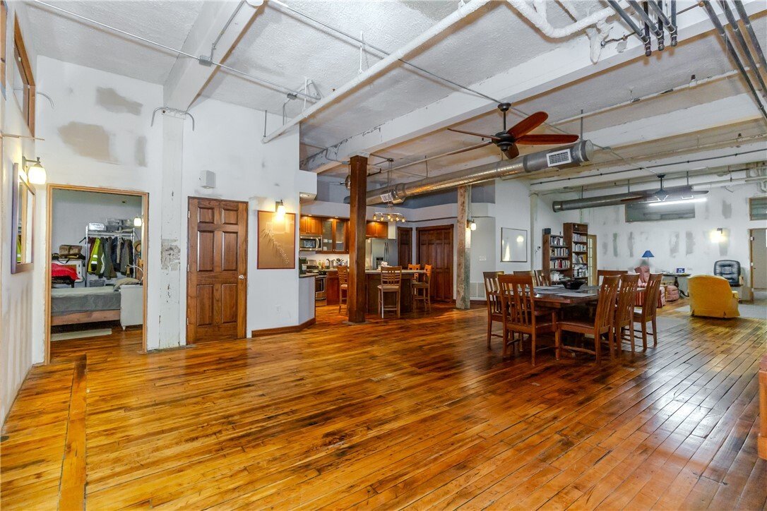 Condo in Central Falls, Rhode Island, United States 2 - 18056819