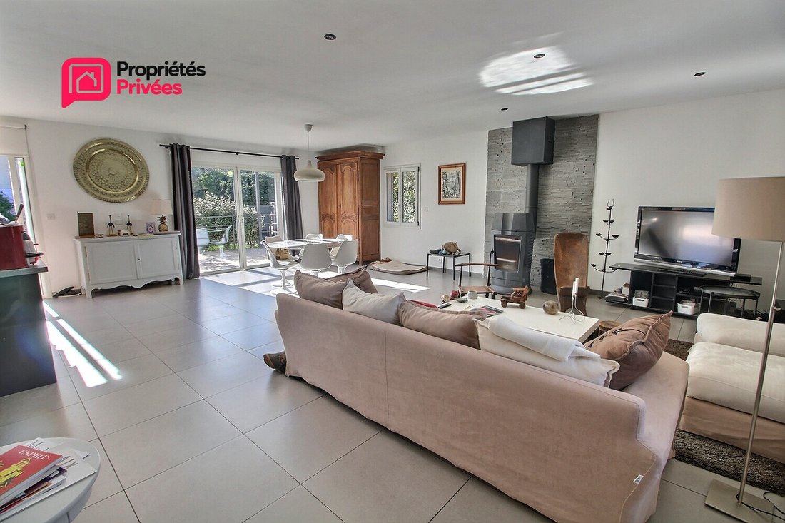 Villa in Uzès, Occitania, France 4 - 18055879
