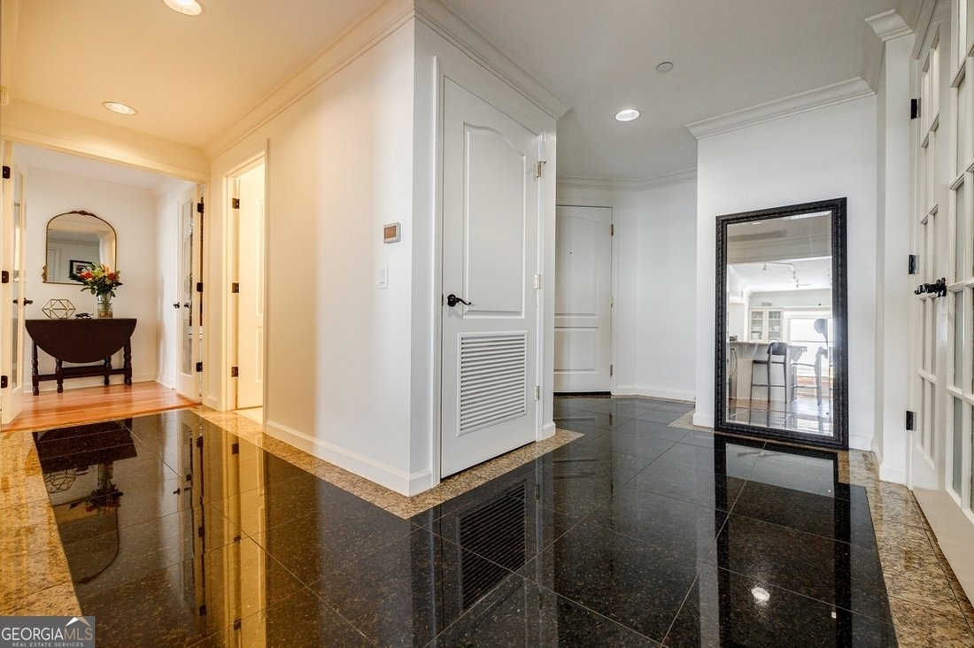 Condo in Atlanta, Georgia, United States 2 - 18058347
