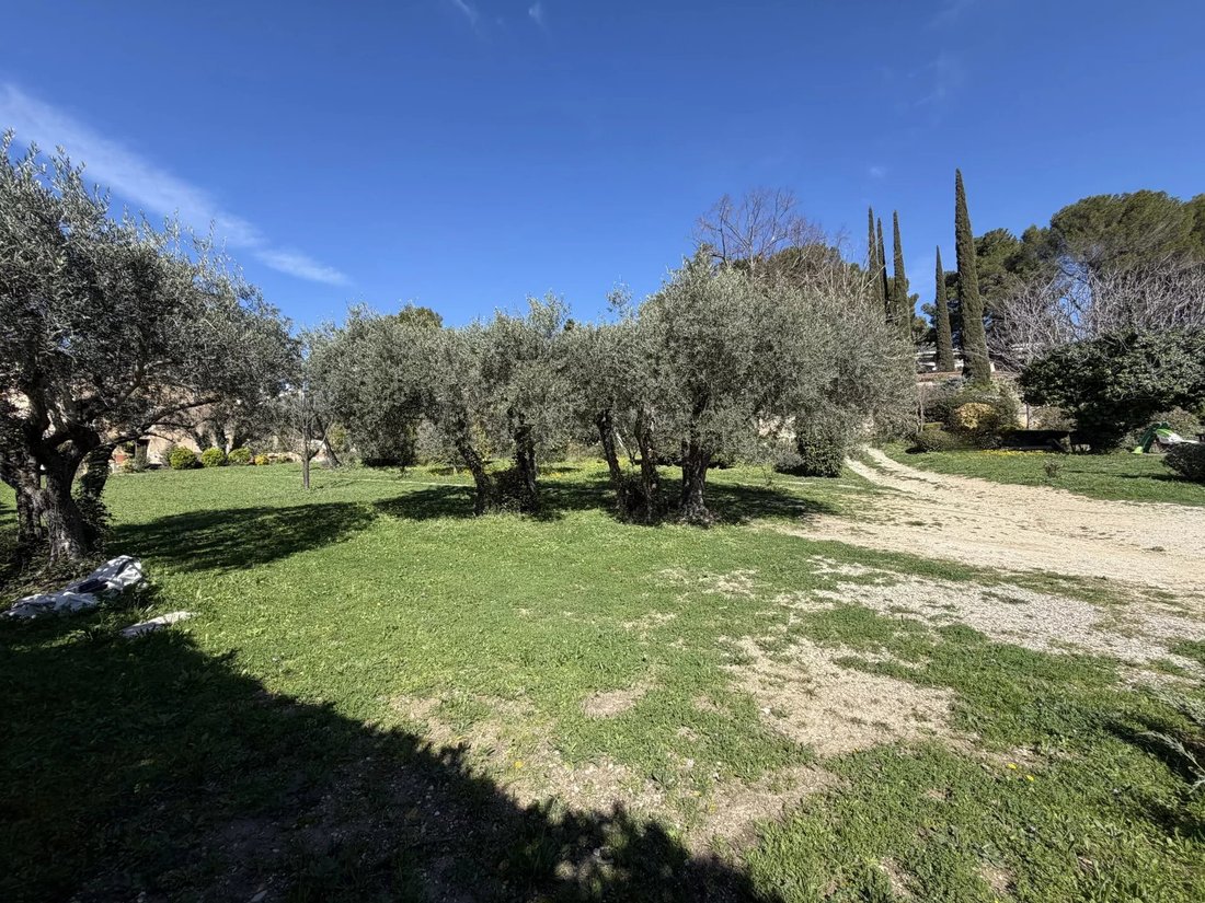 Land in Mazenod-Bellevue-Saint Donat-Banon, Aix-en-Provence, France 1 - 17423825