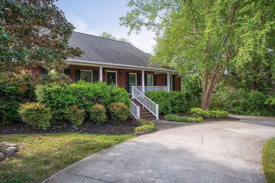 House in Cookeville, Tennessee, United States 3 - 18057791
