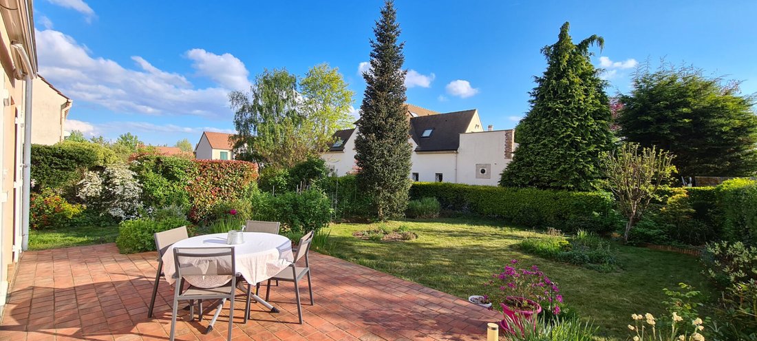 Villa in Les Communes, Bois-d'Arcy, France 1 - 18055861