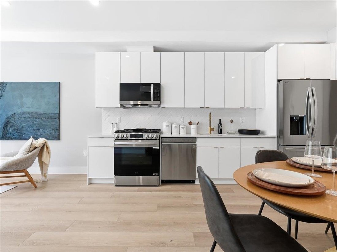 Condo in Jersey City, New Jersey, United States 3 - 18055772